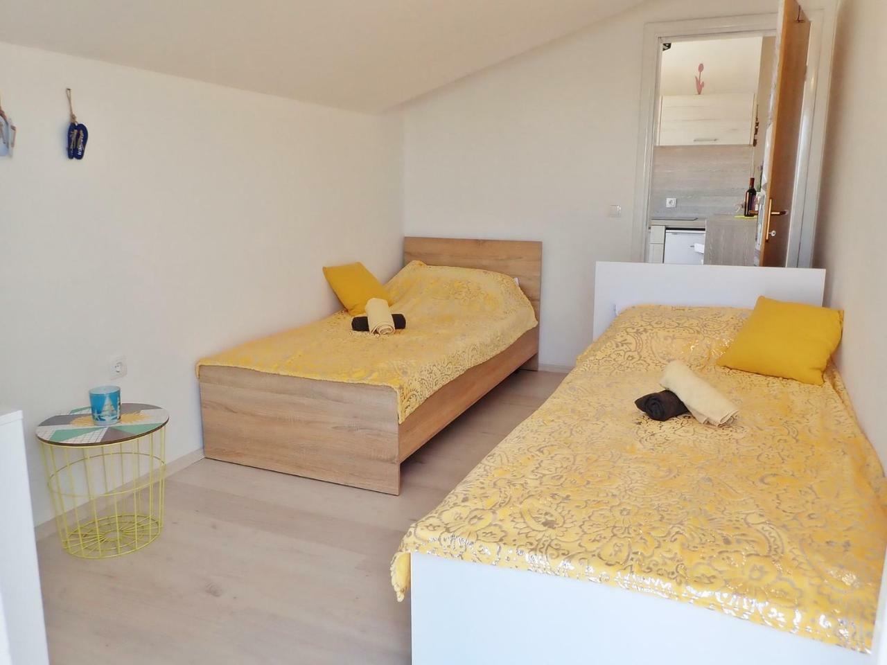 Apartment ELA enjoy breathtaking seaview Seline Bagian luar foto