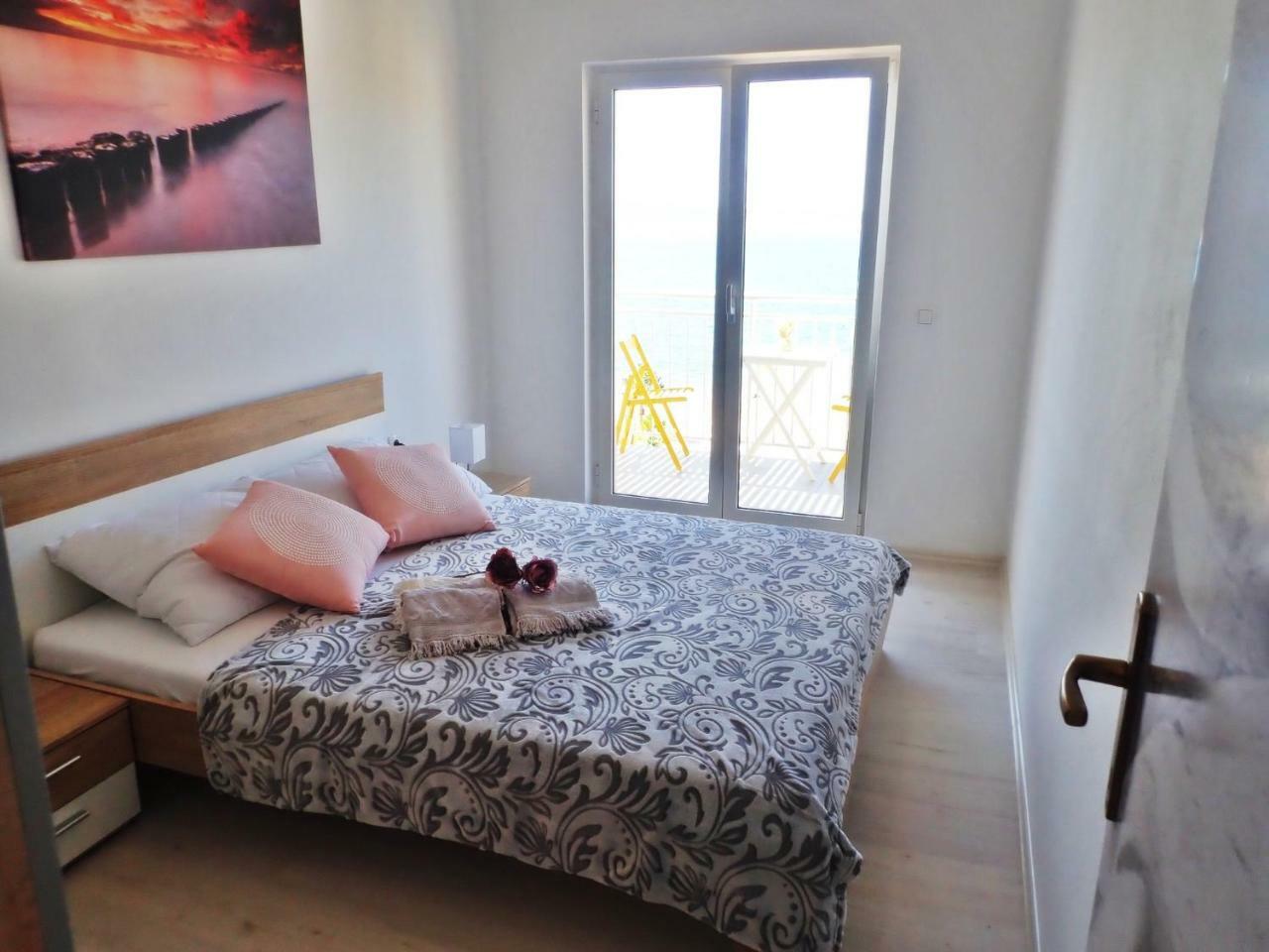 Apartment ELA enjoy breathtaking seaview Seline Bagian luar foto